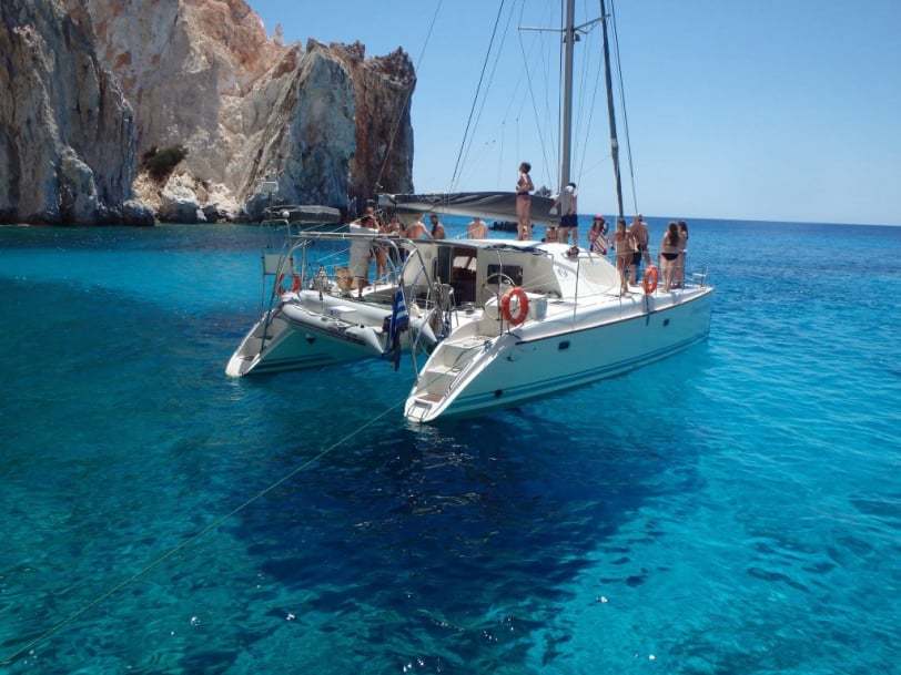 PRIVATE CATAMARAN HALF DAY
